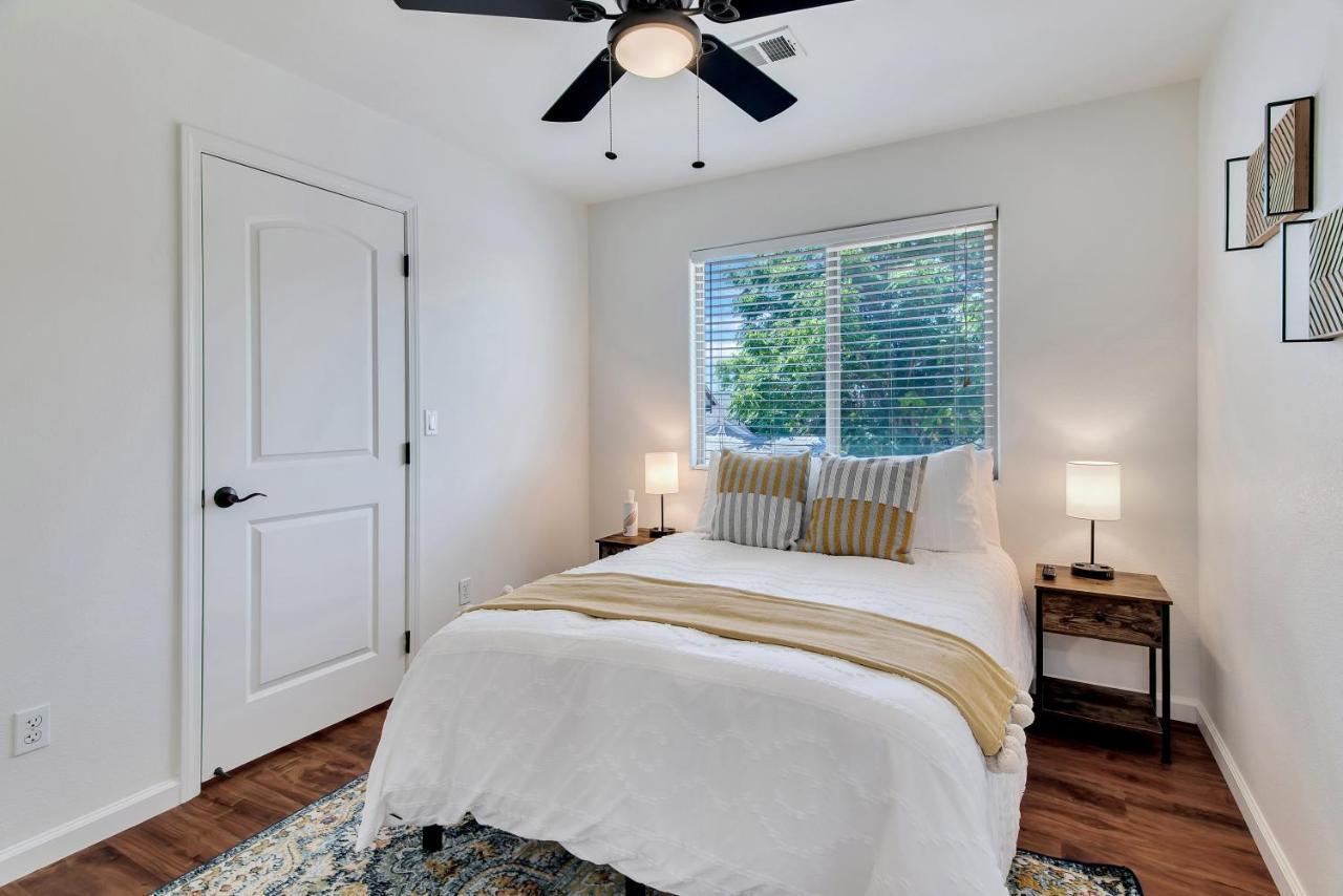 Villa Downtown Paso: Sip N Sleepz 3 Bed/2.5 Bath El Paso de Robles Exterior foto