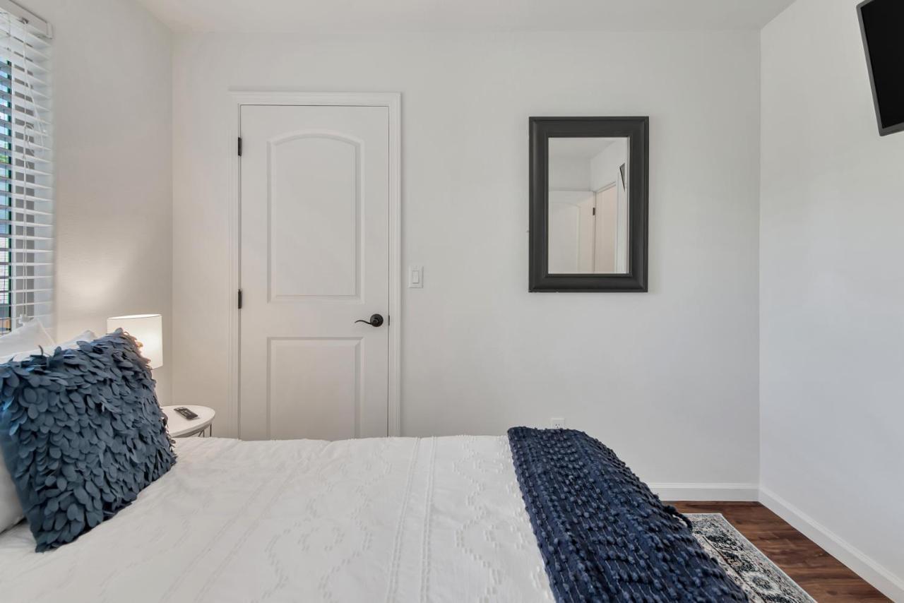 Villa Downtown Paso: Sip N Sleepz 3 Bed/2.5 Bath El Paso de Robles Exterior foto